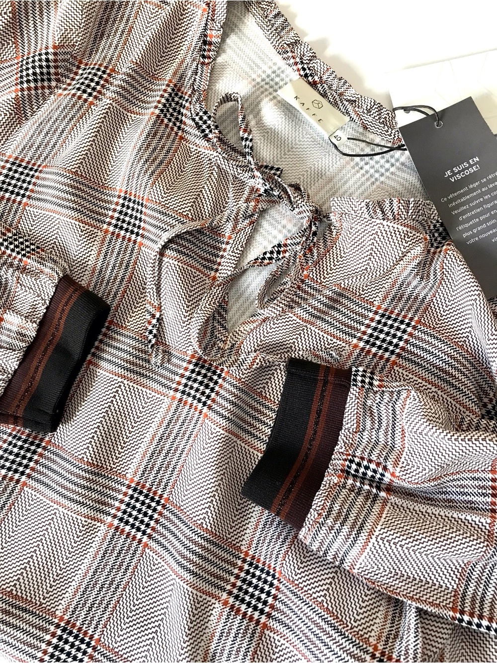 New KAFFE Charlotte Rust Glen Plaid Blouse - Ruffle Keyhole Tie-Neck Size US 10